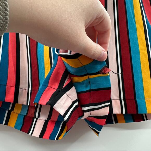 Guess Bright Multicolor Striped High Rise Tie Waist Shorts‎ Size XL - Picture 5 of 10